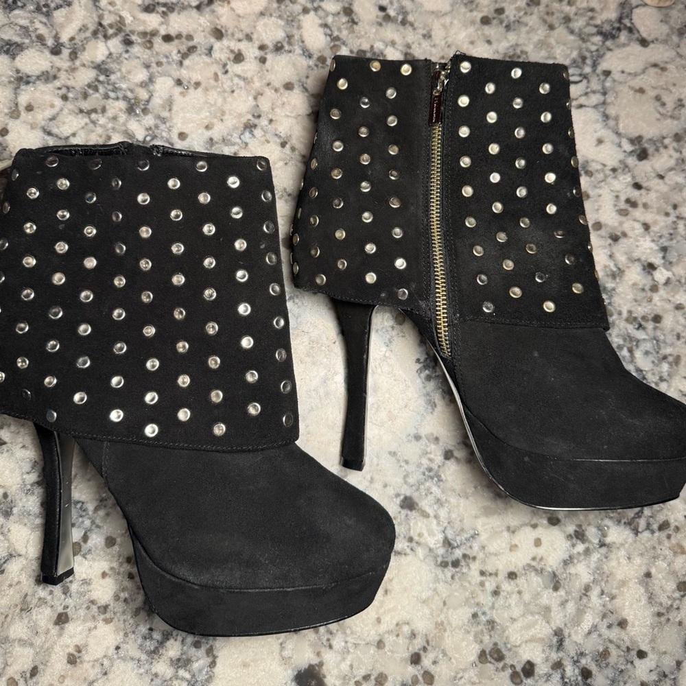 H by HALSTON Suede Studded MARIA boot - Picture 2 of 9